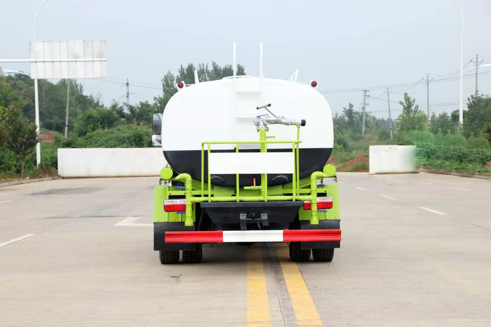 東風9噸灑水車