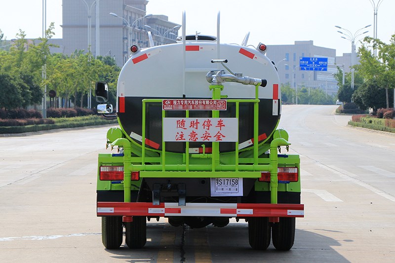 東風5噸灑水車