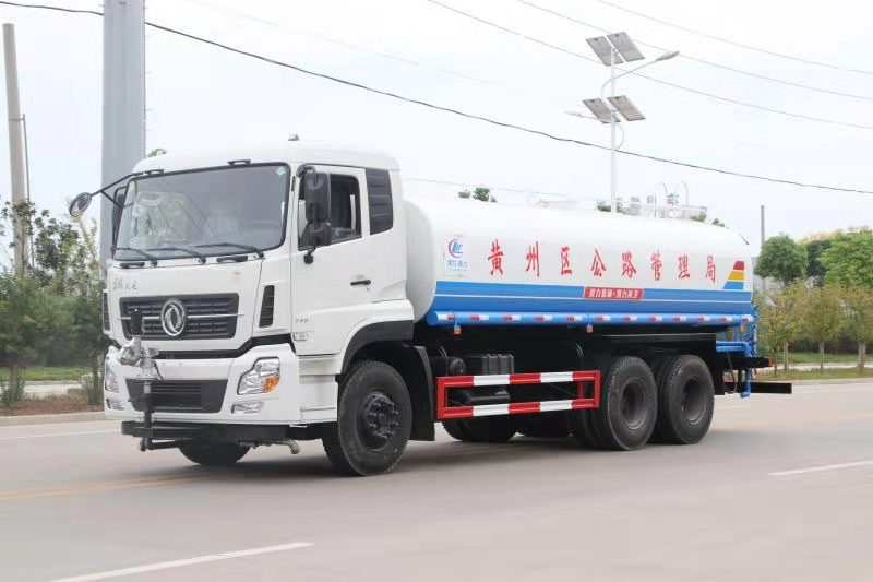 東風(fēng)天龍18噸綠化灑水車