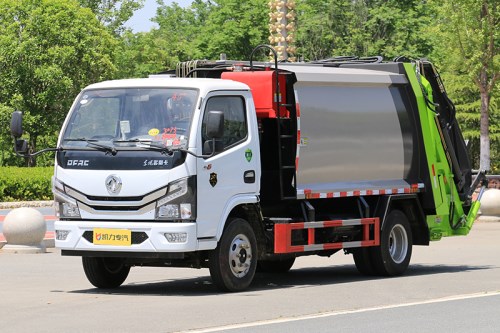 東風(fēng)小多利卡 6方 壓縮垃圾車