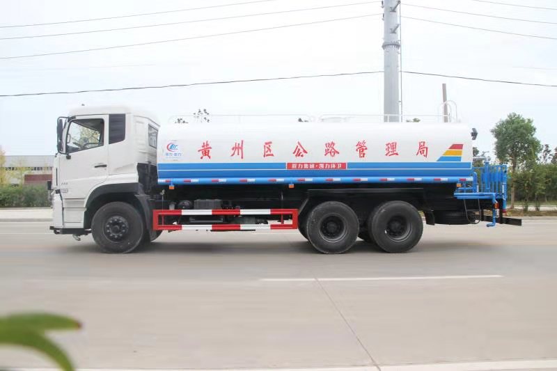 東風(fēng)天龍18噸綠化灑水車