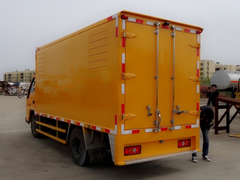 江鈴小型應(yīng)急發(fā)電車、電源車