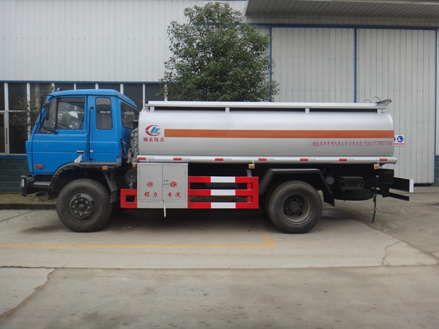 東風(fēng)10噸油罐車(chē)