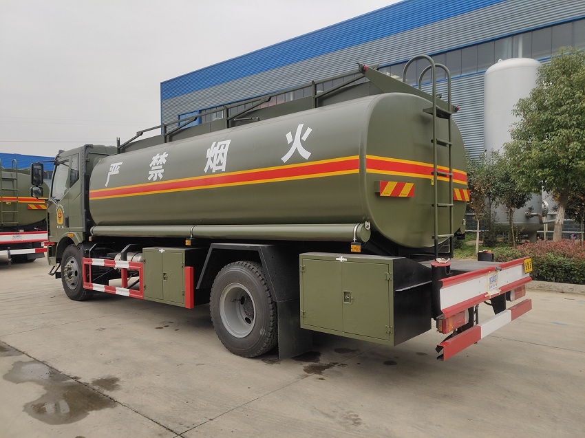 **采購(gòu)解放J6單橋14噸油罐車(chē)尾部展示圖