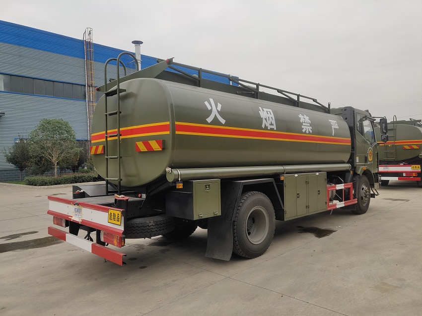**采購(gòu)解放J6單橋14噸油罐車(chē)側(cè)面展示圖片