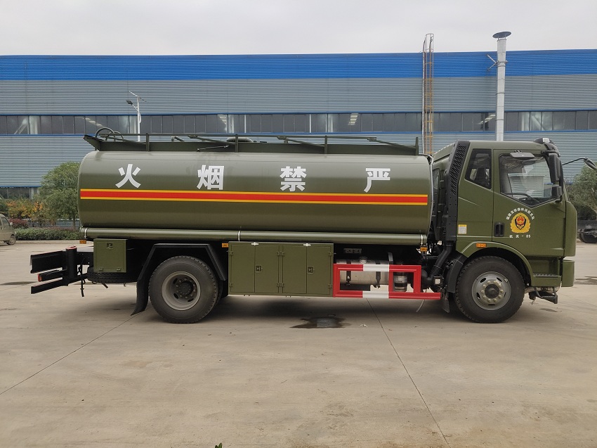 **采購(gòu)解放J6單橋14噸油罐車(chē)側(cè)面展示圖片