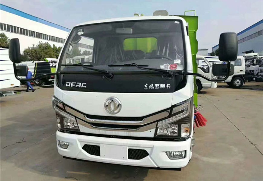 東風(fēng)多利卡5方掃路車 國(guó)六
