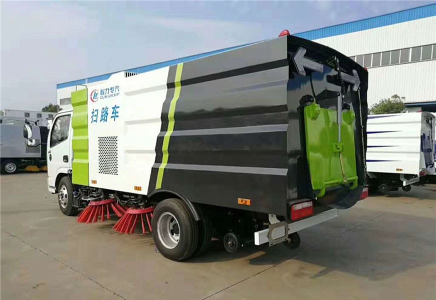 東風(fēng)多利卡5方掃路車 國(guó)六