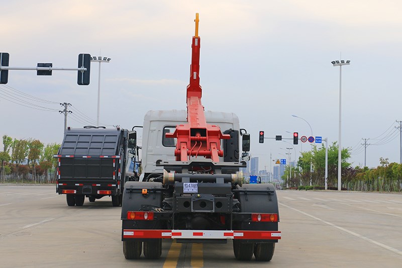 國六東風(fēng)天錦15噸套臂垃圾車