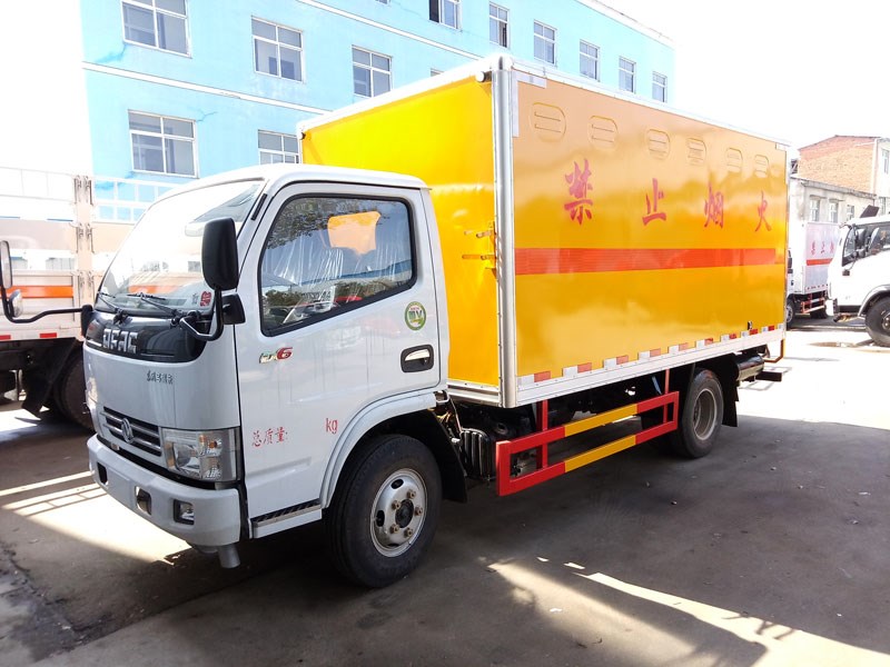 東風(fēng)(藍牌)爆破器材車